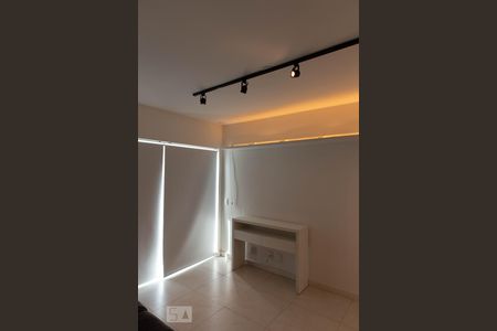 Detalhe da Luz da Sala de apartamento à venda com 1 quarto, 66m² em Petrópolis, Porto Alegre