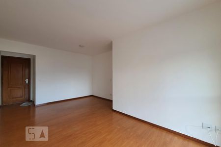 Sala de apartamento para alugar com 3 quartos, 81m² em Vila Deodoro, São Paulo