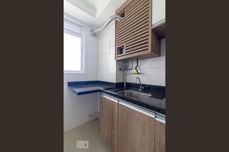 Apartamento à venda com 70m², 2 quartos e 1 vagaÁrea de Serviço