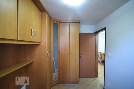 Quarto 1 de apartamento para alugar com 2 quartos, 49m² em Jardim Vazani, São Paulo