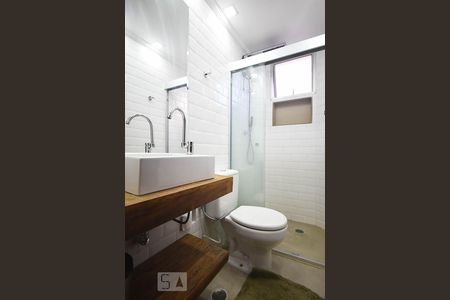 Banheiro de apartamento para alugar com 2 quartos, 49m² em Jardim Vazani, São Paulo