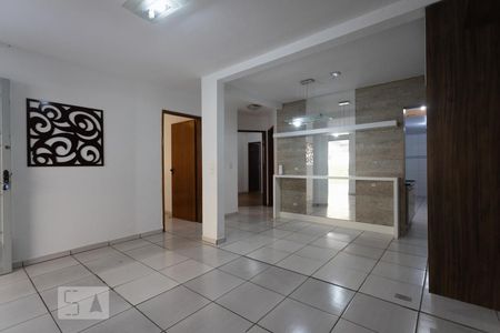 Casa de condomínio para alugar com 117m², 3 quartos e 2 vagasSala