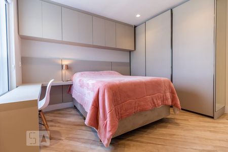 Apartamento à venda com 70m², 2 quartos e 2 vagasSuíte