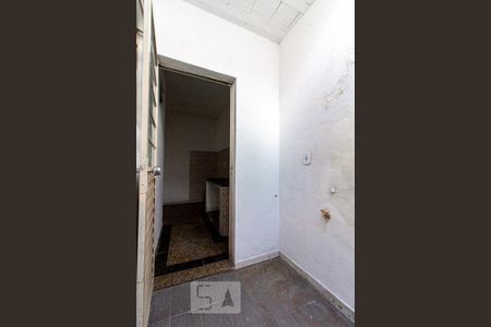 Casa de condomínio para alugar com 50m², 2 quartos e sem vaga Casa de condomínio para alugar com 50m², 2 quartos e sem vagaÁrea Serviço