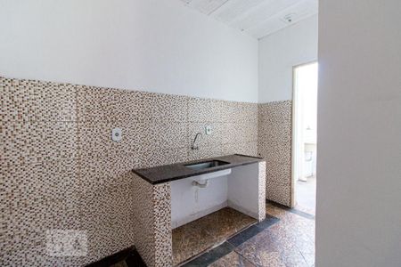 Casa de condomínio para alugar com 50m², 2 quartos e sem vaga Casa de condomínio para alugar com 50m², 2 quartos e sem vagaCozinha