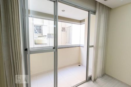 Apartamento para alugar com 79m², 3 quartos e 2 vagas Apartamento para alugar com 79m², 3 quartos e 2 vagasSala
