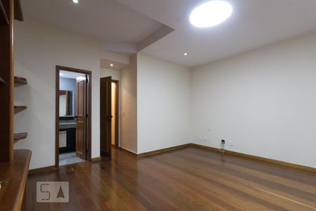 Apartamento à venda com 250m², 3 quartos e 3 vagas Apartamento à venda com 250m², 3 quartos e 3 vagasSuíte