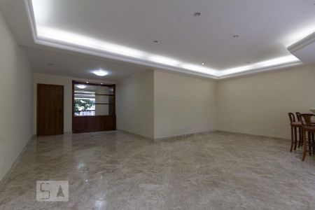 Apartamento à venda com 250m², 3 quartos e 3 vagas Apartamento à venda com 250m², 3 quartos e 3 vagasSala