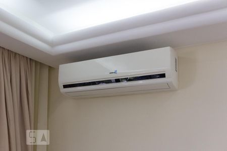 Apartamento à venda com 250m², 3 quartos e 3 vagas Apartamento à venda com 250m², 3 quartos e 3 vagasSala
