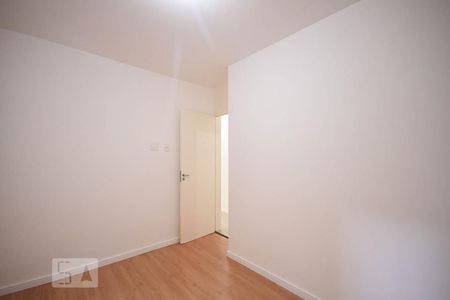 Quarto de apartamento para alugar com 3 quartos, 64m² em Jardim Caboré, São Paulo