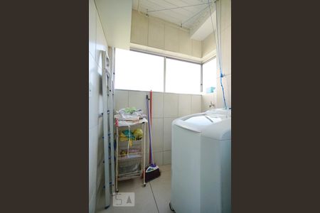 Apartamento para alugar com 55m², 2 quartos e 1 vagaÁrea de serviço