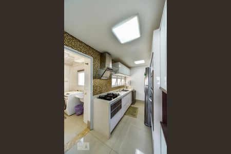 Apartamento para alugar com 123m², 3 quartos e 2 vagas Apartamento para alugar com 123m², 3 quartos e 2 vagasCozinha