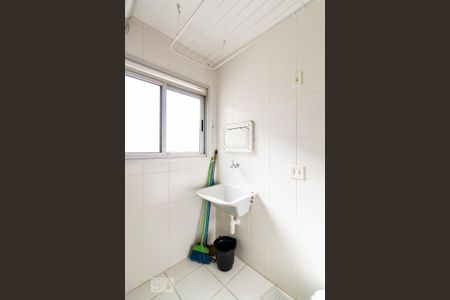 Área de serviço de apartamento para alugar com 3 quartos, 63m² em Vila Moreira, São Paulo