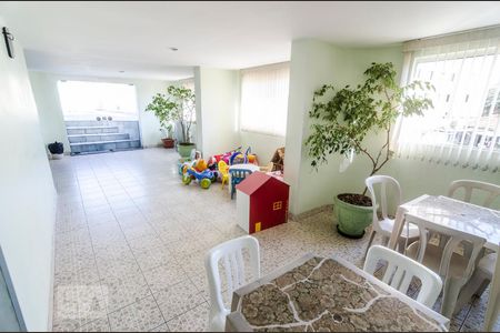 Apartamento para alugar com 75m², 3 quartos e 1 vagaÁrea comum - Salão de festas