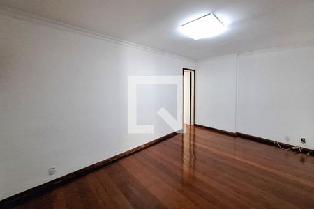 Apartamento à venda com 300m², 4 quartos e 3 vagas Apartamento à venda com 300m², 4 quartos e 3 vagasSala 2