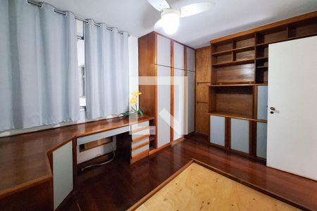 Apartamento à venda com 300m², 4 quartos e 3 vagas Apartamento à venda com 300m², 4 quartos e 3 vagasSuíte 2