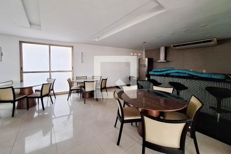 Apartamento à venda com 300m², 4 quartos e 3 vagas Apartamento à venda com 300m², 4 quartos e 3 vagasÁrea comum - Salão de festas