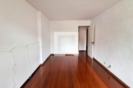 Apartamento à venda com 300m², 4 quartos e 3 vagas Apartamento à venda com 300m², 4 quartos e 3 vagasQuarto 1
