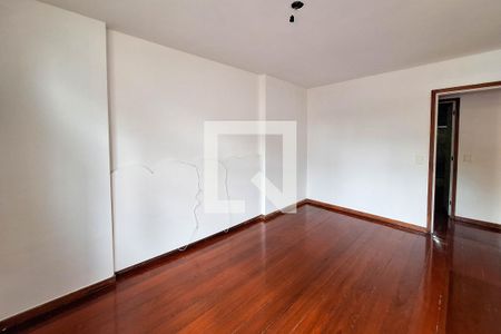 Apartamento à venda com 300m², 4 quartos e 3 vagas Apartamento à venda com 300m², 4 quartos e 3 vagasQuarto 1