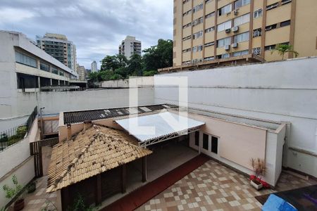 Apartamento à venda com 300m², 4 quartos e 3 vagas Apartamento à venda com 300m², 4 quartos e 3 vagasSuíte 3