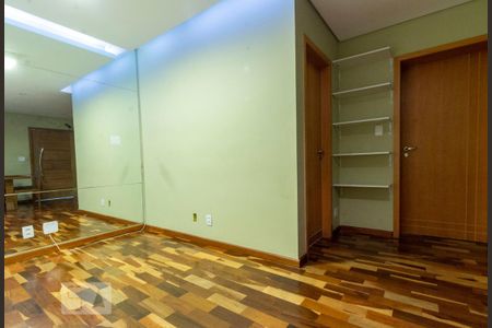 Sala de casa para alugar com 4 quartos, 270m² em Vila Gustavo, São Paulo