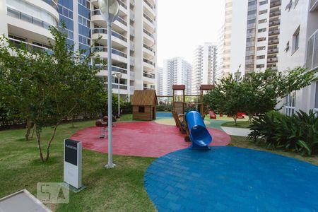 Apartamento para alugar com 85m², 2 quartos e 1 vaga Apartamento para alugar com 85m², 2 quartos e 1 vagaPlayground