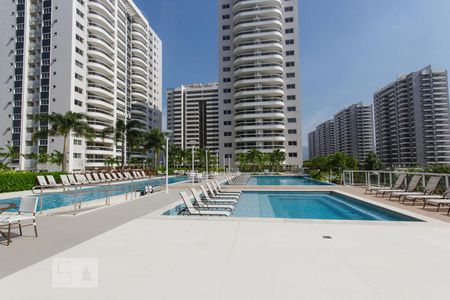 Apartamento para alugar com 85m², 2 quartos e 1 vaga Apartamento para alugar com 85m², 2 quartos e 1 vagaPiscina