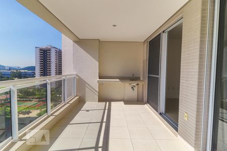 Varanda Sala de apartamento para alugar com 2 quartos, 85m² em Camorim, Rio de Janeiro