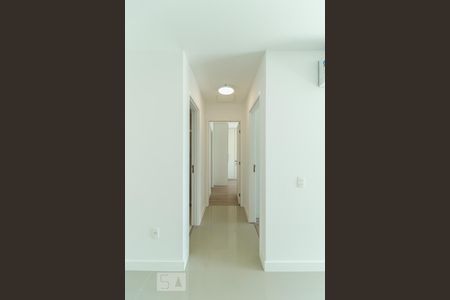 Apartamento para alugar com 85m², 2 quartos e 1 vaga Apartamento para alugar com 85m², 2 quartos e 1 vagaCorredor