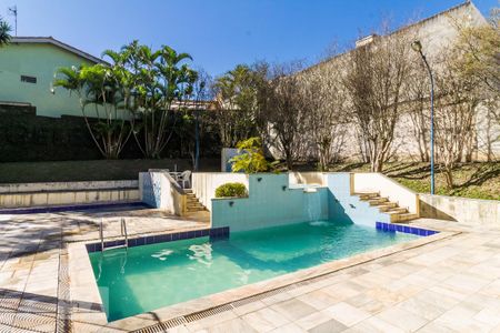 Apartamento à venda com 55m², 3 quartos e 1 vaga Apartamento à venda com 55m², 3 quartos e 1 vagaPiscinas