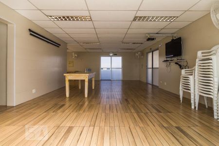 Apartamento à venda com 55m², 3 quartos e 1 vaga Apartamento à venda com 55m², 3 quartos e 1 vagaSalão de festas