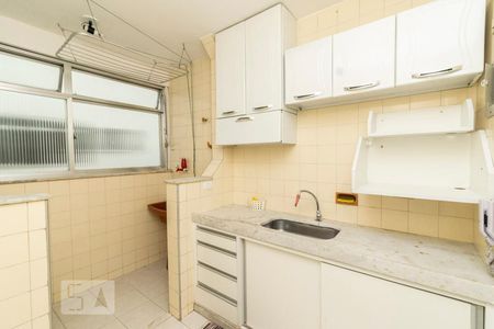 Cozinha de apartamento para alugar com 1 quarto, 47m² em Boa Viagem, Niterói