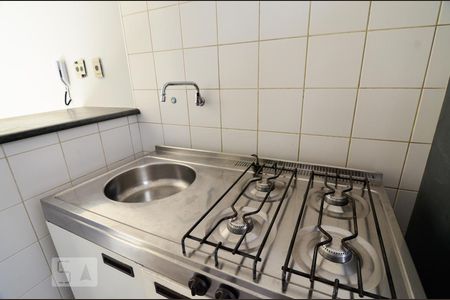 Cozinha de apartamento para alugar com 1 quarto, 40m² em Botafogo, Campinas