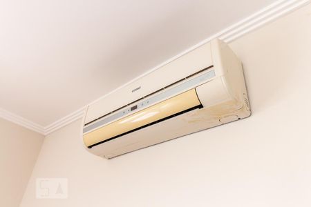 Casa de condomínio à venda com 460m², 4 quartos e 5 vagas Casa de condomínio à venda com 460m², 4 quartos e 5 vagasDetalhe da Suíte 3