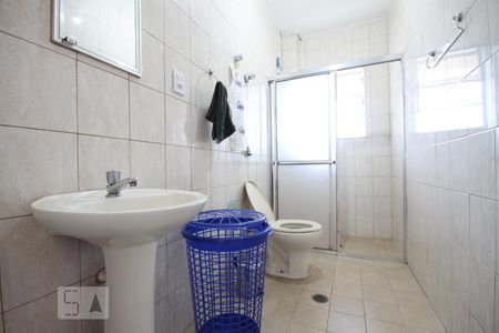 Banheiro de apartamento para alugar com 2 quartos, 65m² em Aclimação, São Paulo