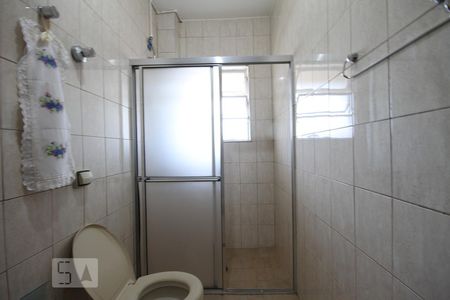 Banheiro de apartamento para alugar com 2 quartos, 65m² em Aclimação, São Paulo