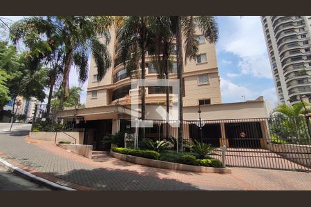 Apartamento para alugar com 100m², 3 quartos e 2 vagas Apartamento para alugar com 100m², 3 quartos e 2 vagasFachada