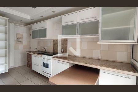 Apartamento para alugar com 100m², 3 quartos e 2 vagas Apartamento para alugar com 100m², 3 quartos e 2 vagasCozinha