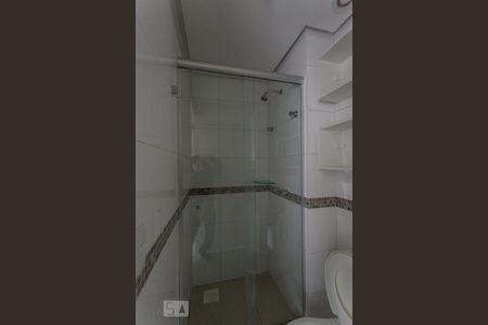 Banheiro de apartamento para alugar com 2 quartos, 75m² em Partenon, Porto Alegre