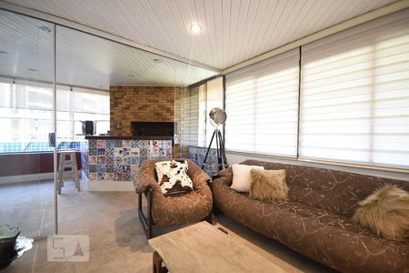 Apartamento à venda com 230m², 3 quartos e 4 vagas Apartamento à venda com 230m², 3 quartos e 4 vagasSala 2