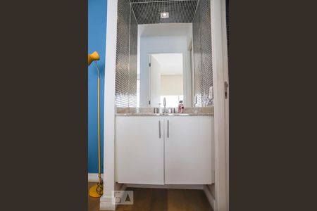 Banheiro de apartamento para alugar com 1 quarto, 45m² em Consolação, São Paulo