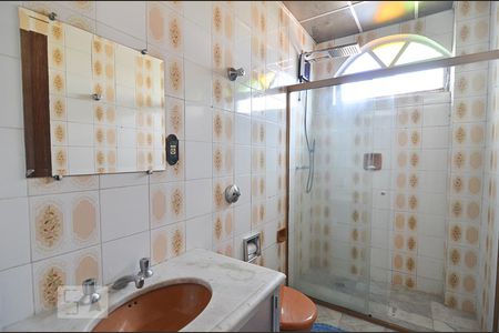 Banheiro social de apartamento para alugar com 2 quartos, 90m² em Nova Granada, Belo Horizonte