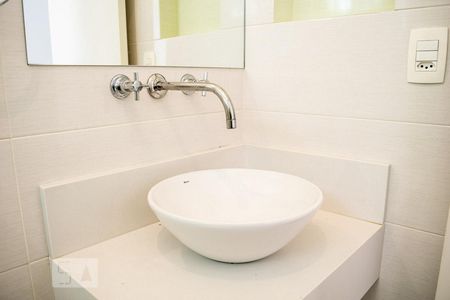 Casa à venda com 196m², 3 quartos e 4 vagasPIA BANHEIRO SUITE 1