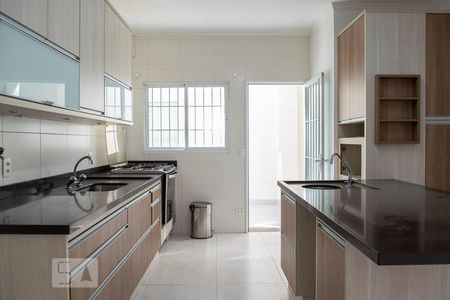 Casa à venda com 196m², 3 quartos e 4 vagasCOZINHA