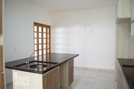 Casa à venda com 196m², 3 quartos e 4 vagasCOZINHA