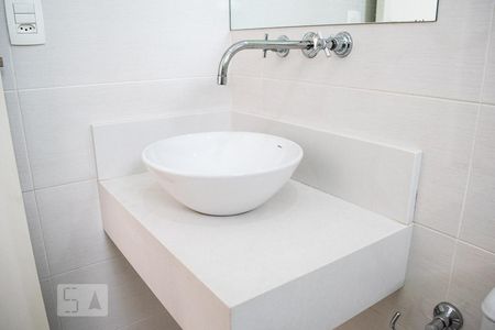 Casa à venda com 196m², 3 quartos e 4 vagasPIA BANHEIRO SUITE 2