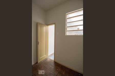 Apartamento para alugar com 70m², 2 quartos e sem vagaQuarto da Área de Serviço