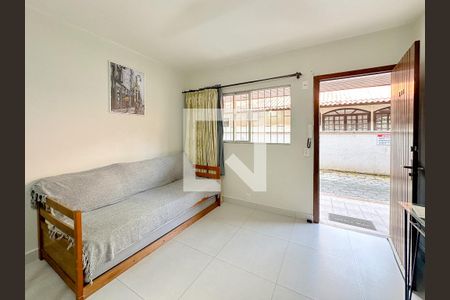 Sala de TV de apartamento para alugar com 1 quarto, 44m² em Ingleses do Rio Vermelho, Florianópolis