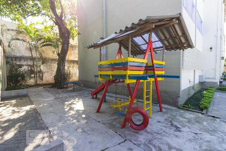 Apartamento para alugar com 78m², 2 quartos e 1 vagaPlayground