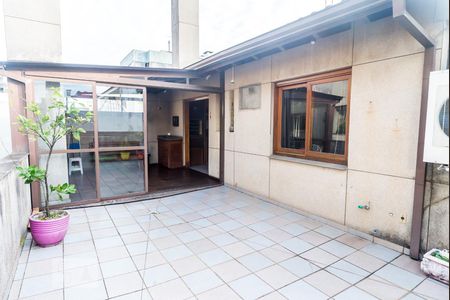 Apartamento à venda com 147m², 2 quartos e 2 vagas Apartamento à venda com 147m², 2 quartos e 2 vagasTerraço